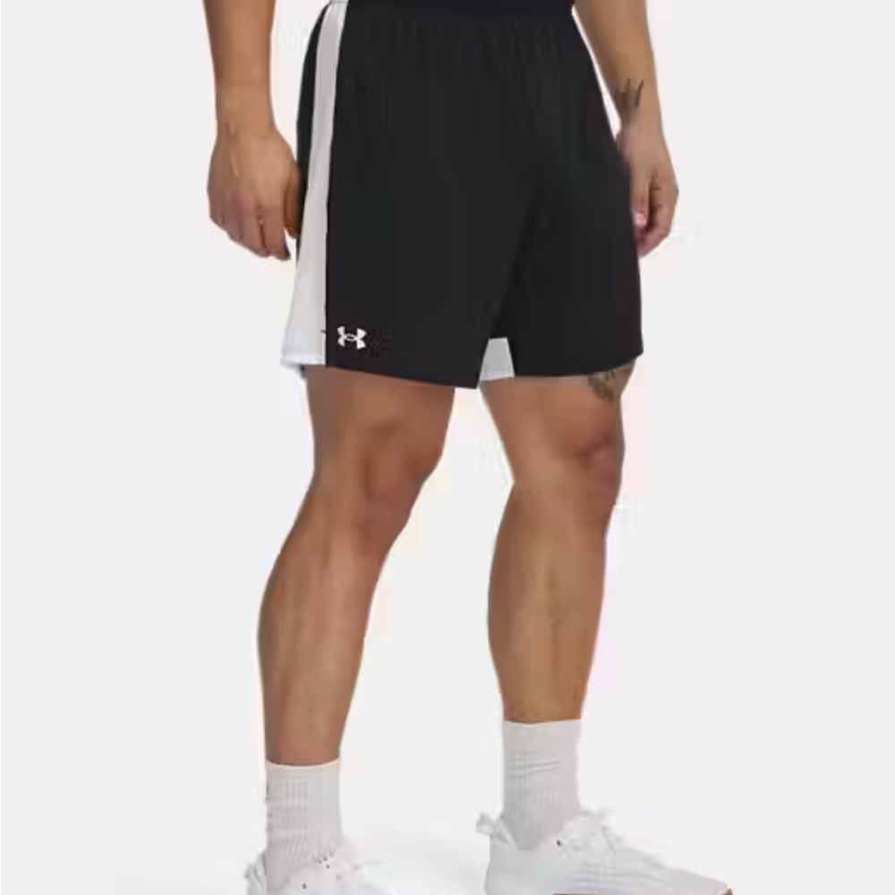 Under Armour Men's Athletic Shorts‎ in Black and White